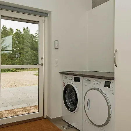 6 Person Holiday In