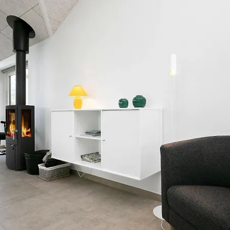 Сasa de vacaciones 6 Person Holiday In