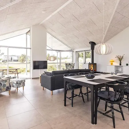 Сasa de vacaciones 6 Person Holiday In *