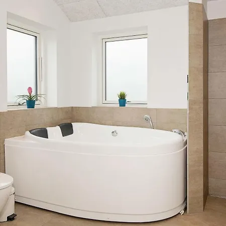 Сasa de vacaciones 6 Person Holiday In